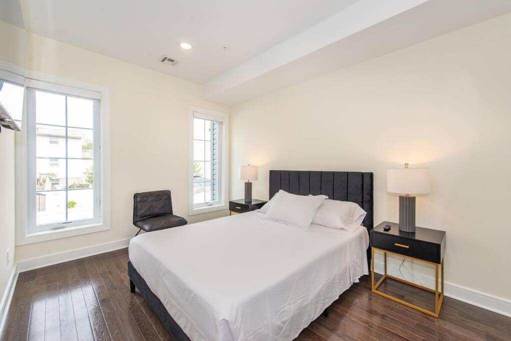 Stylish Chic Condo Nyc At Fingertips North Bergen Kültér fotó