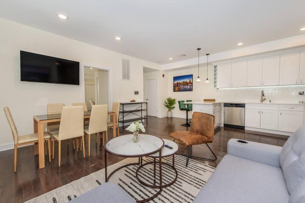 Stylish Chic Condo Nyc At Fingertips North Bergen Kültér fotó